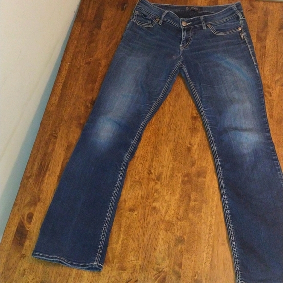 Silver Suki Mid Slim Boot Cut Medium Wash Jeans 30/33 - Picture 1 of 7